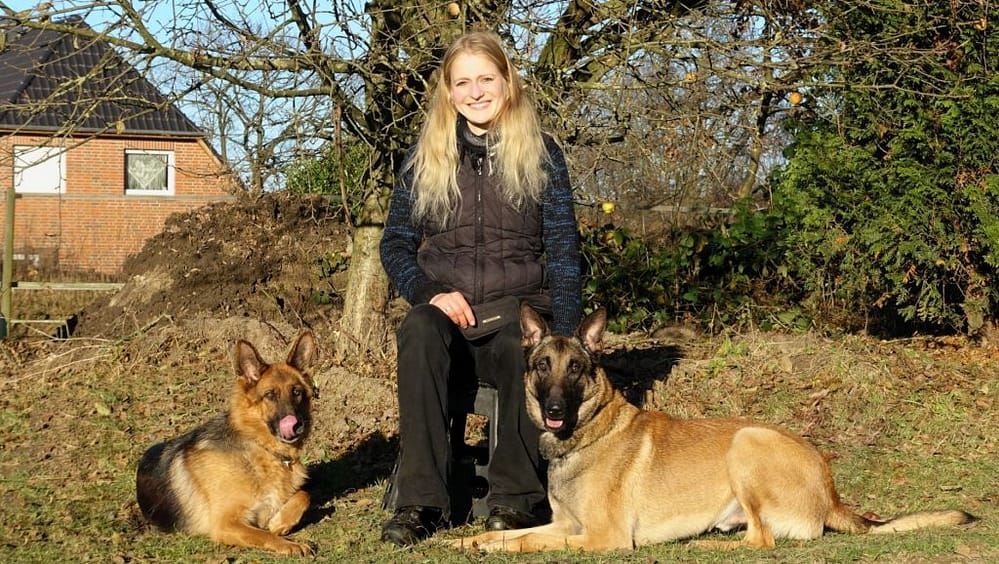 Dr. Christine Schaller Dr. Chrisine Schaller